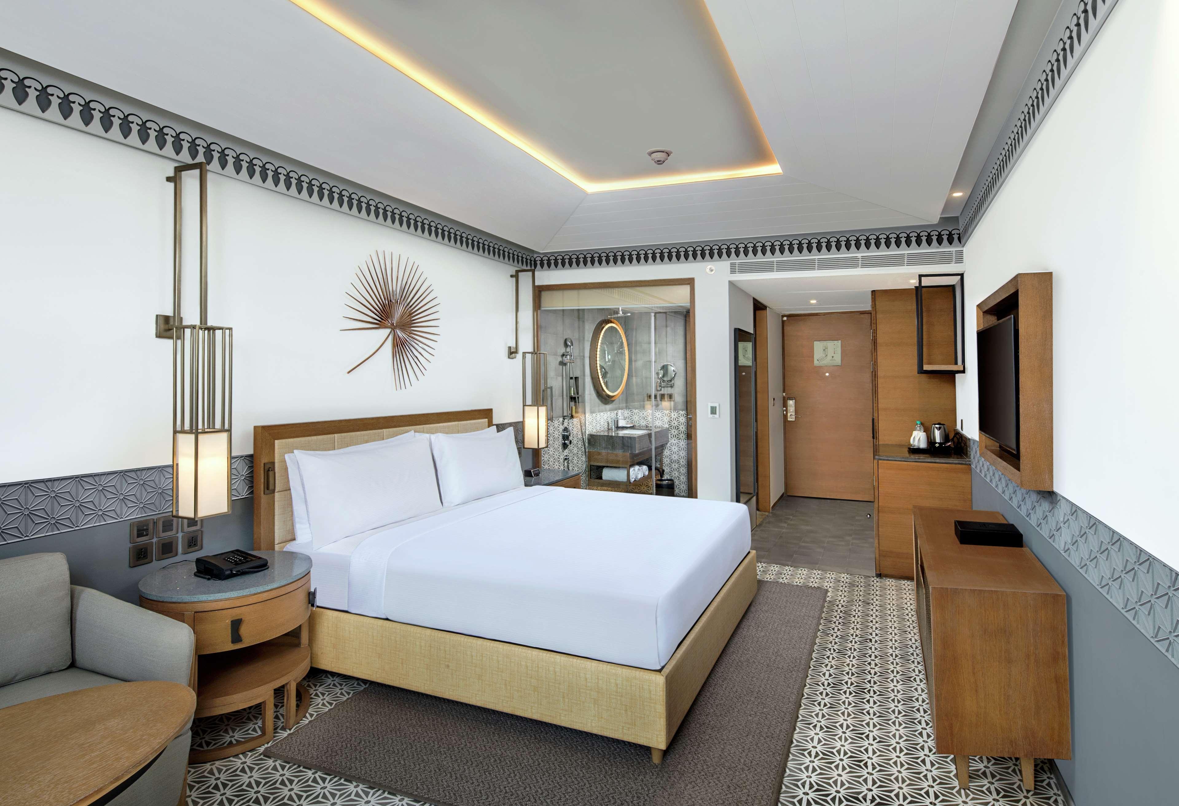 Hotel Doubletree By Hilton Goa - Panaji Exterior foto