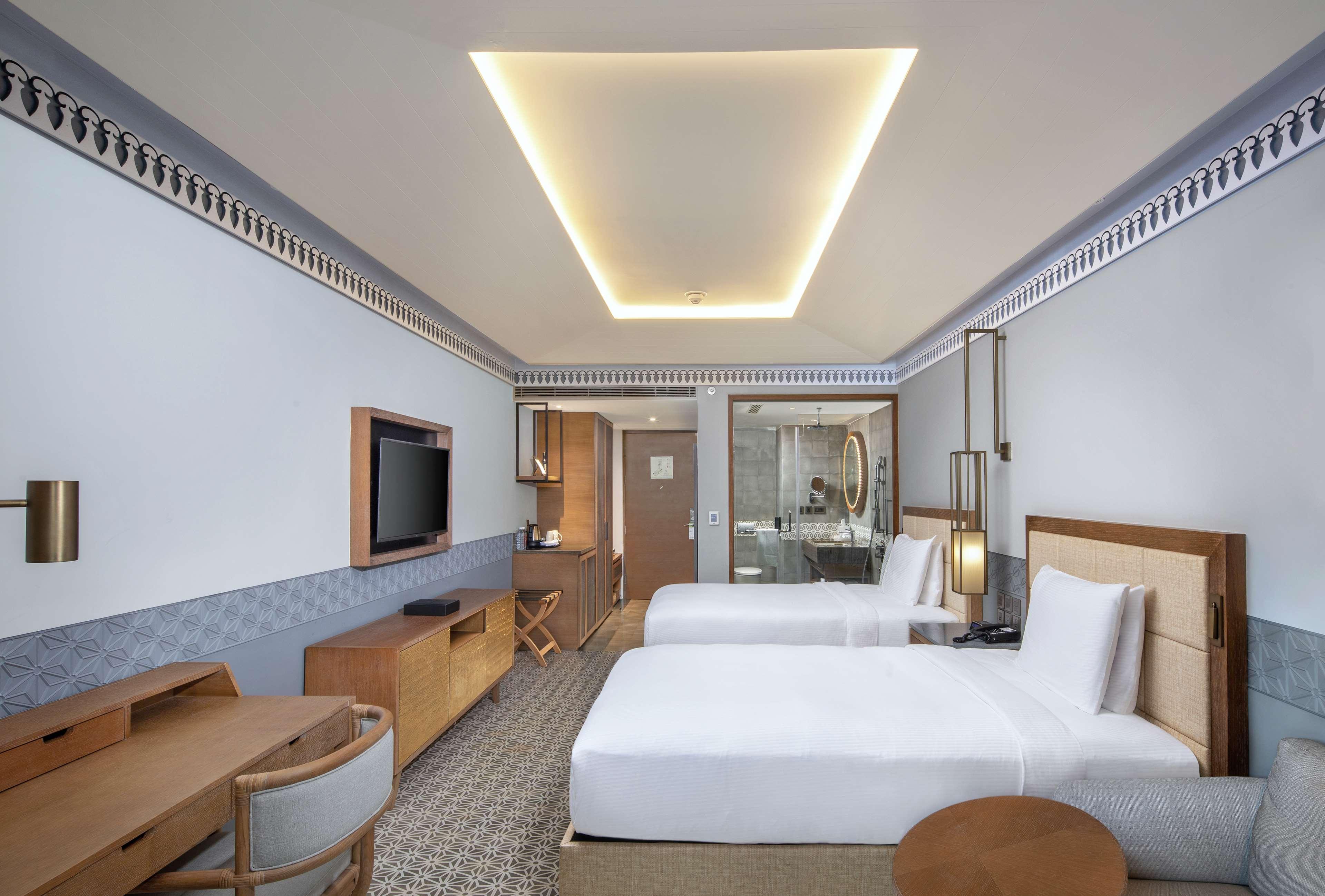 Hotel Doubletree By Hilton Goa - Panaji Exterior foto