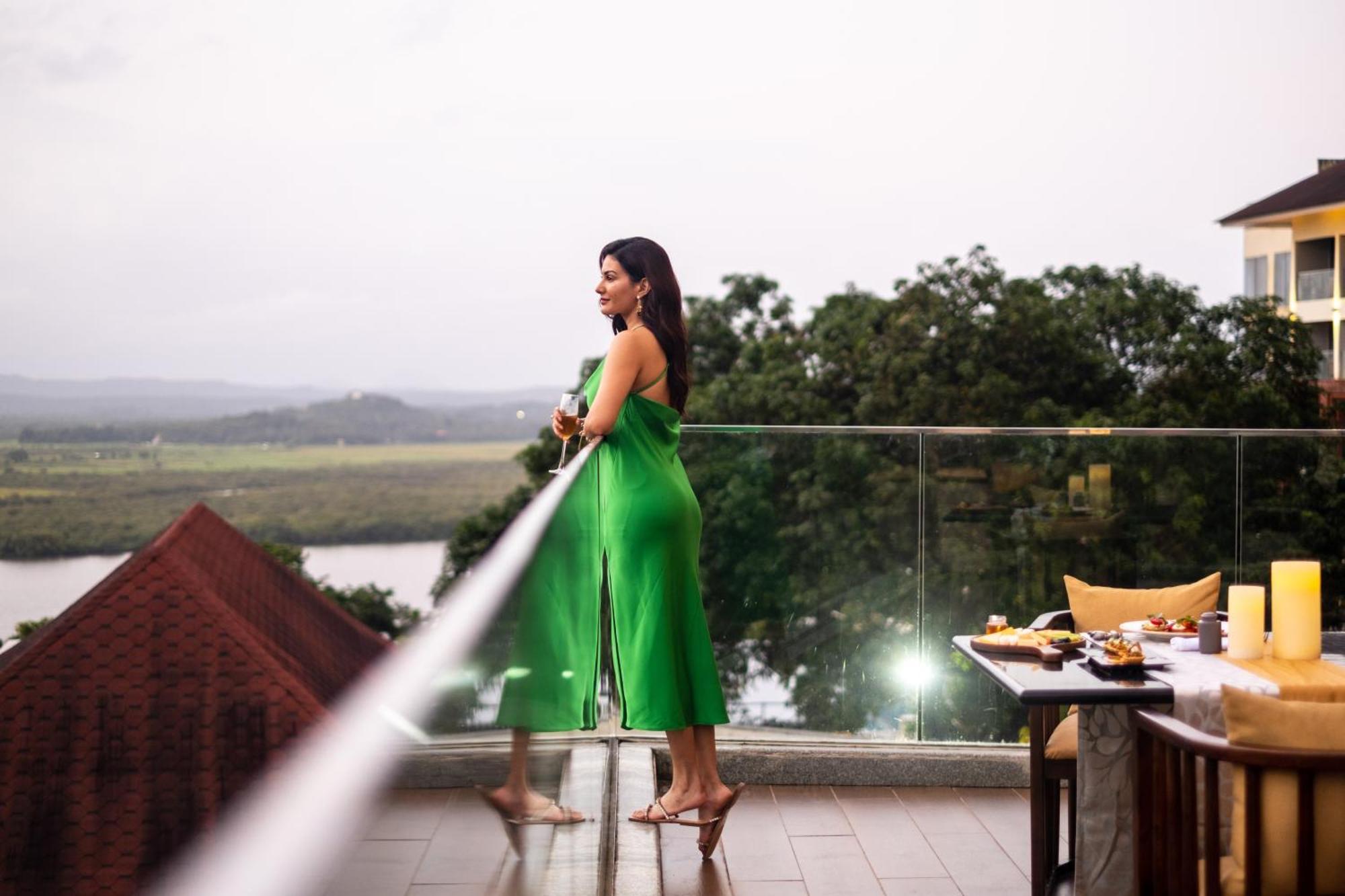 Hotel Doubletree By Hilton Goa - Panaji Exterior foto