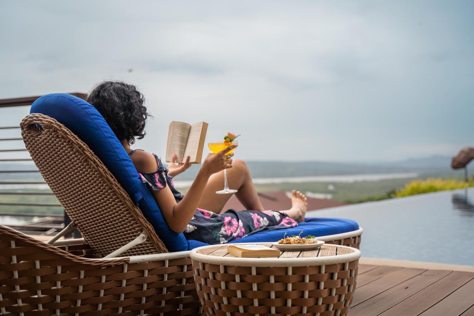 Hotel Doubletree By Hilton Goa - Panaji Exterior foto